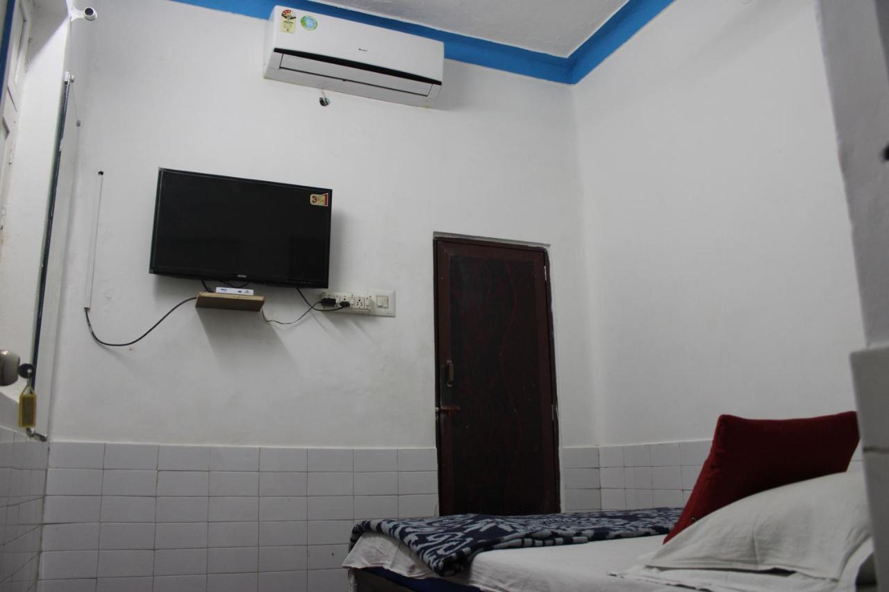 Balaji Guest House بونديتْشيري المظهر الخارجي الصورة