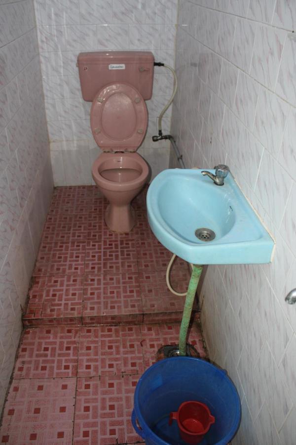 Balaji Guest House بونديتْشيري المظهر الخارجي الصورة