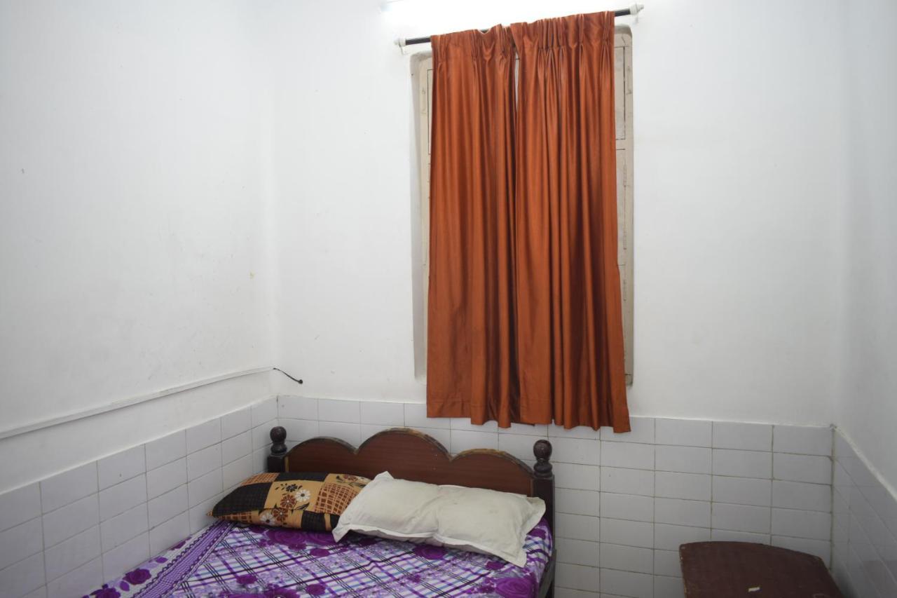 Balaji Guest House بونديتْشيري المظهر الخارجي الصورة